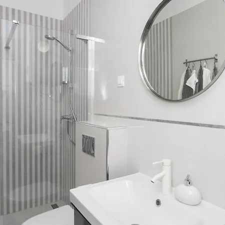 Avangarde - Studio With Terrace Appartement