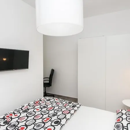 Avangarde - Studio With Terrace Apartman *
